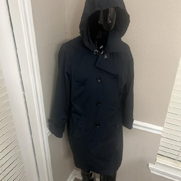 A black Michael Kors Coat - Picture 4 of 6